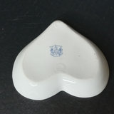 Antique Nursery Ware - thumbnail 15 of 16