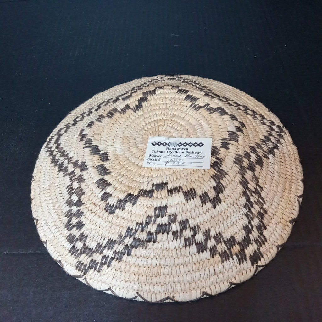 Native American Baskets - image 5 of 16