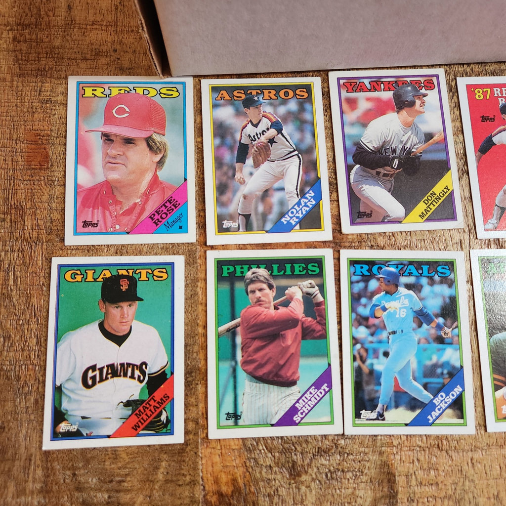 1988 Topps Baseball Cards - image 5 of 6