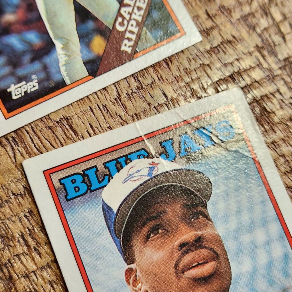 1988 Topps Baseball Cards - image 4 of 6