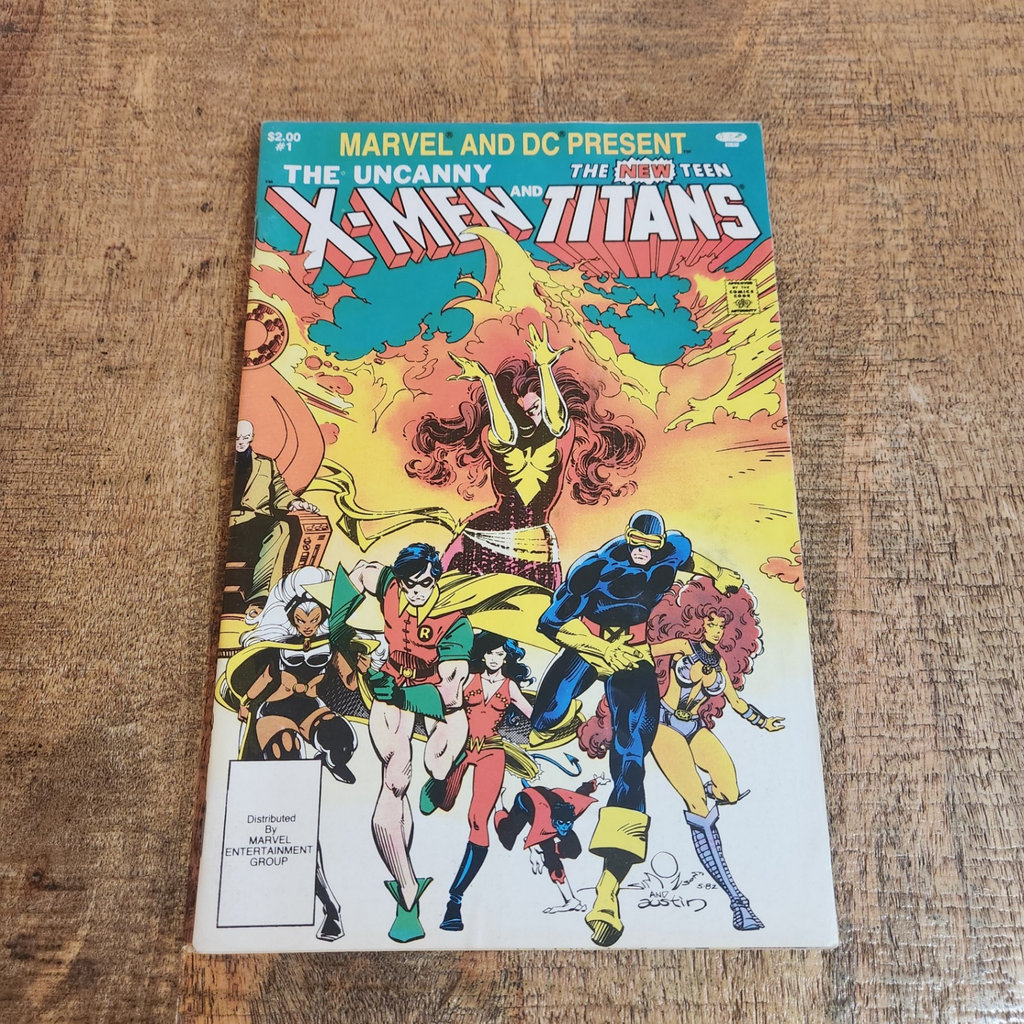 Marvel and DC Present #1 - image 1 of 3