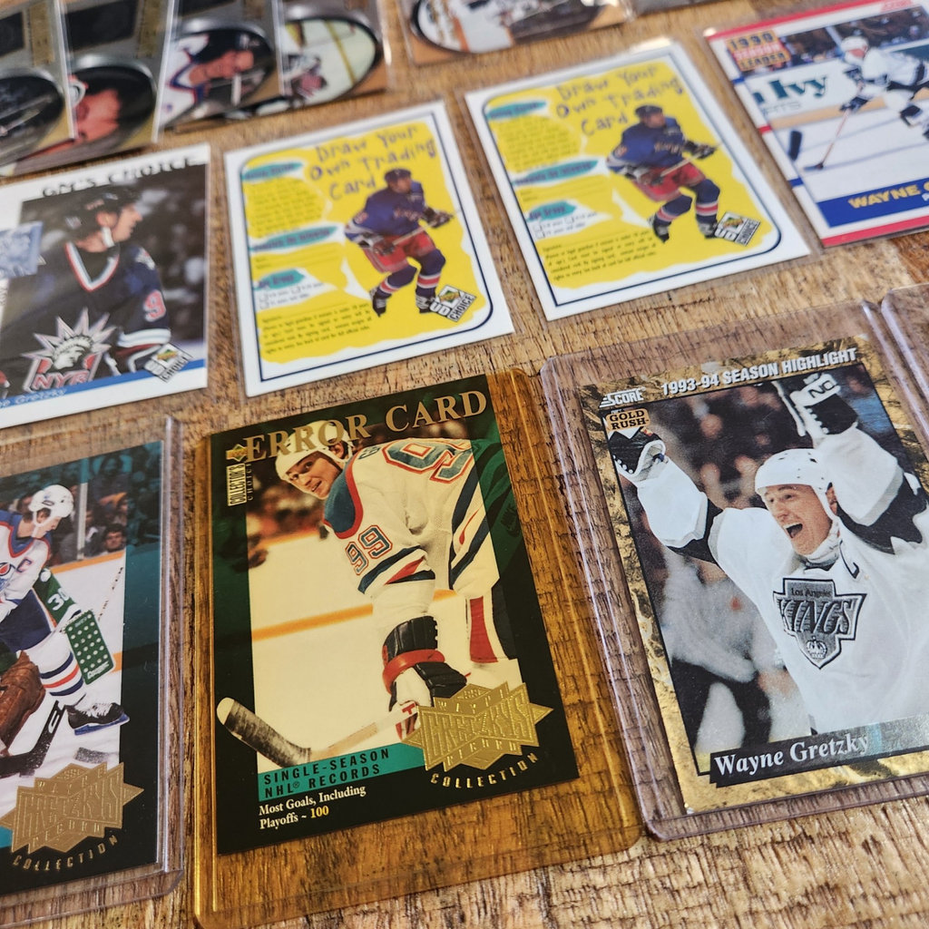 Assorted Wayne Gretzky Cards - image 3 of 6