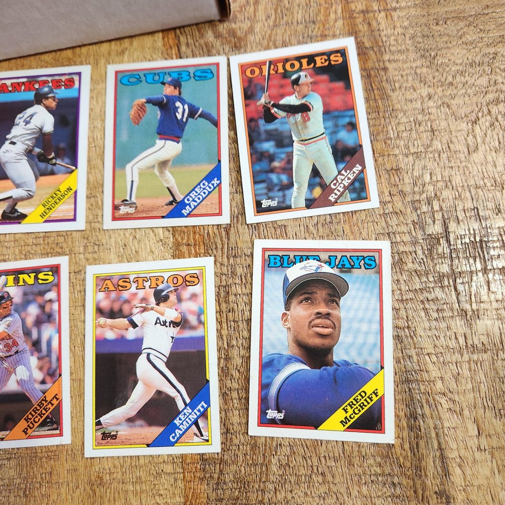1988 Topps Baseball Cards - image 2 of 6