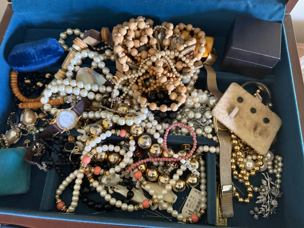 Large Lot of unsearched Estate Jewlery - image 3 of 3