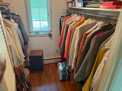 Huge Lot of Ladies Vintae Clothing, Shoes & Belts - Image 1 of 6