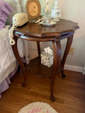Antique Oak Side Table, Excellent Condition - thumbnail 1 of 2