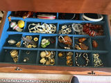 Large Lot of unsearched Estate Jewlery - thumbnail 2 of 3