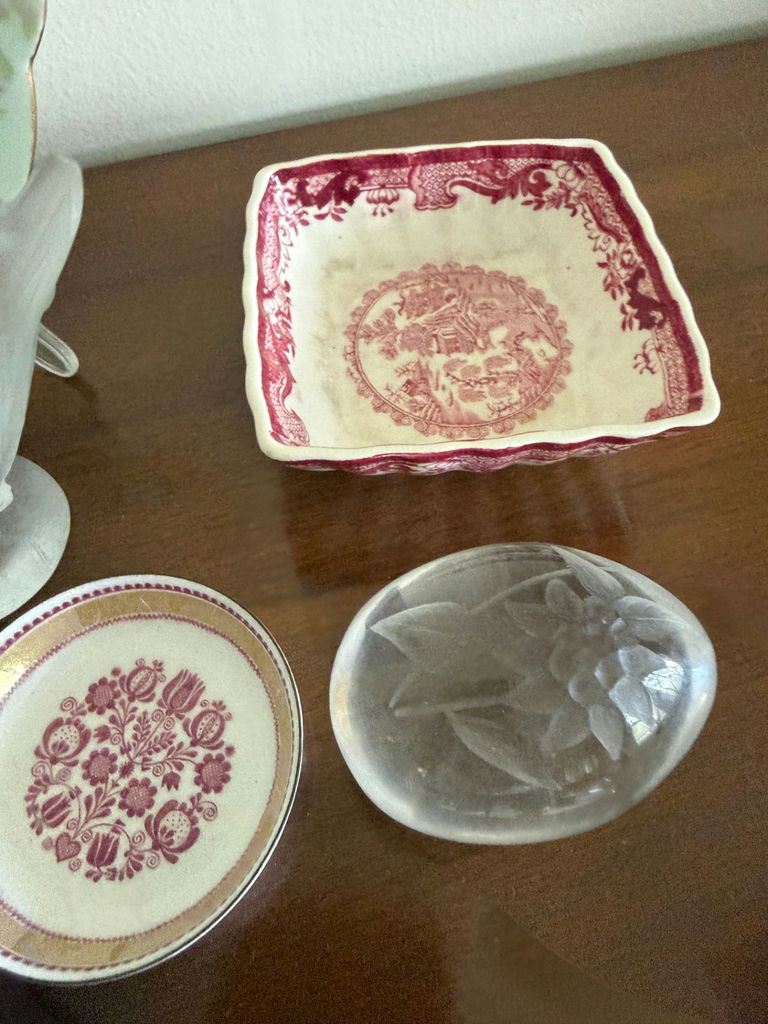 Antique Crystal & Porcelain Lot, All items pictured included - image 8 of 10