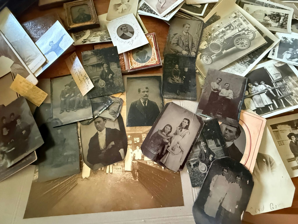Huge Antique Lot of Photos, Tintypes, RPPC, Some Amazing Photos, Hundreds in this Lot! - image 11 of 13