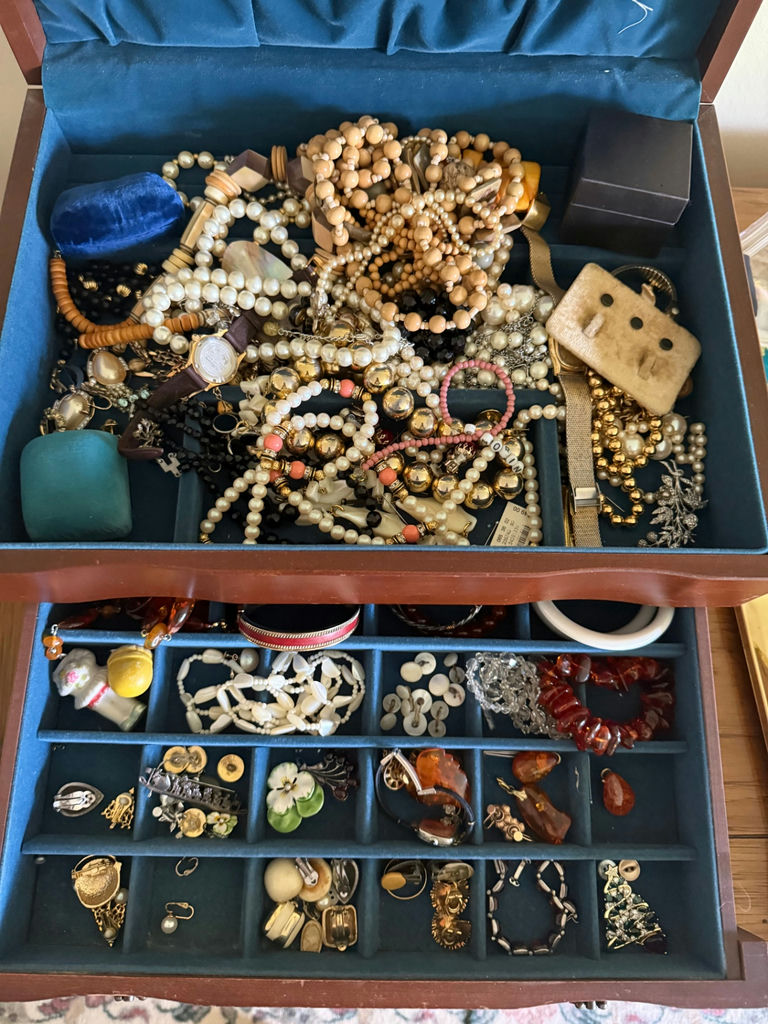 Large Lot of unsearched Estate Jewlery - image 1 of 3