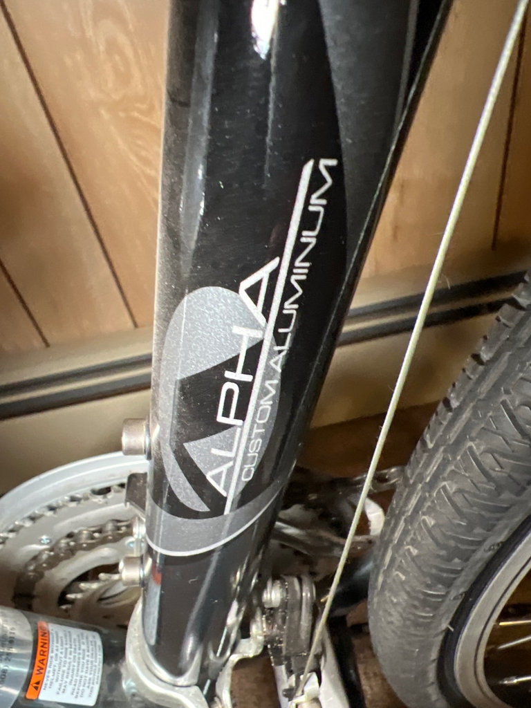 Trek aluminum-frame bicycle with water bottle and front disc brake - image 2 of 5