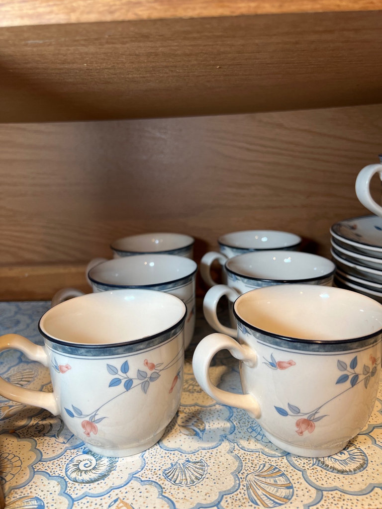 Noritake Ceramic dinnerware set with blue floral borders and more dishes - image 6 of 9