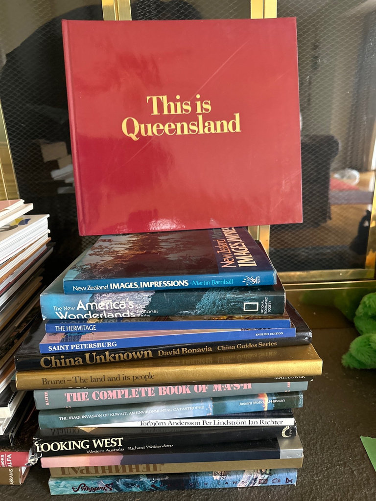 Travel books, atlases, and magazines - image 3 of 8