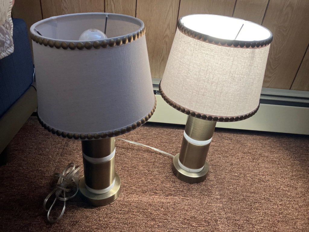 Table lamps - image 5 of 6