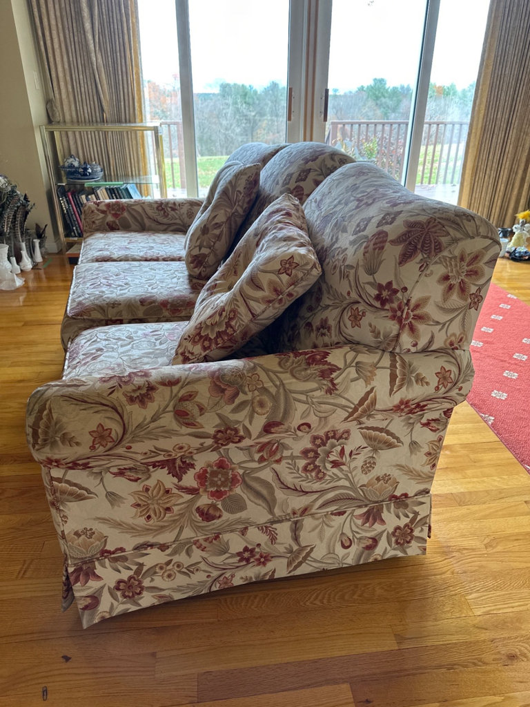 Floral patterned upholstered sofa with cushions - image 4 of 7