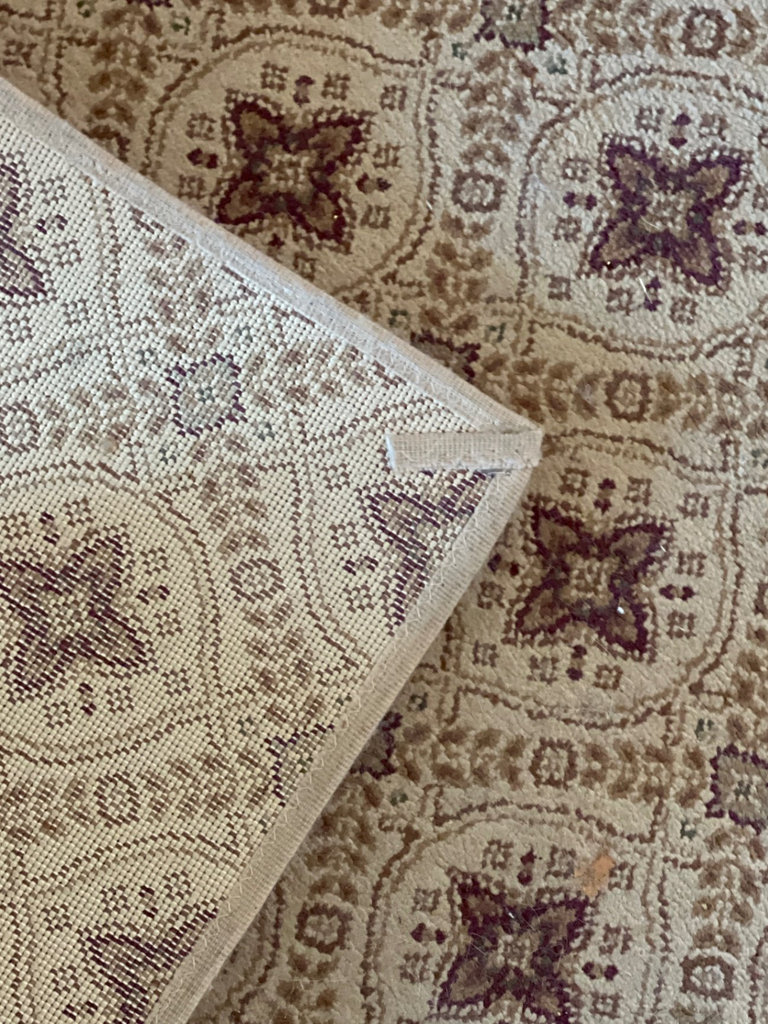 Beige patterned hallway runner rugs - image 8 of 8