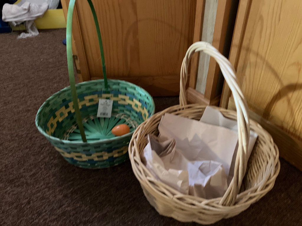 Easter and Seasonal Holiday Decor Collection - image 3 of 6