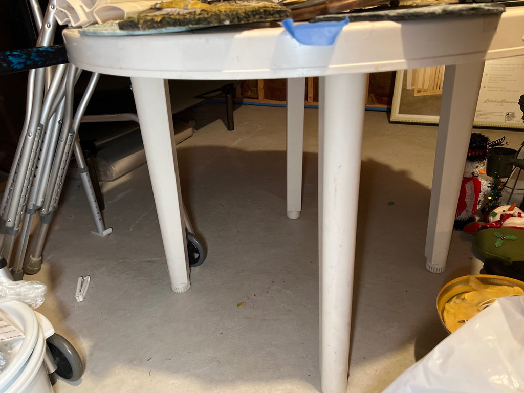 White round table with four legs - image 1 of 4