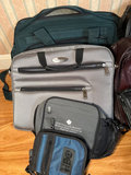 Assorted travel bags and organizers - thumbnail 2 of 7