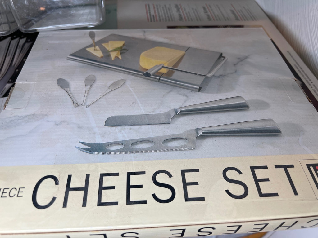 Breville hot tray, cheese set, and gadget organizer - image 5 of 6