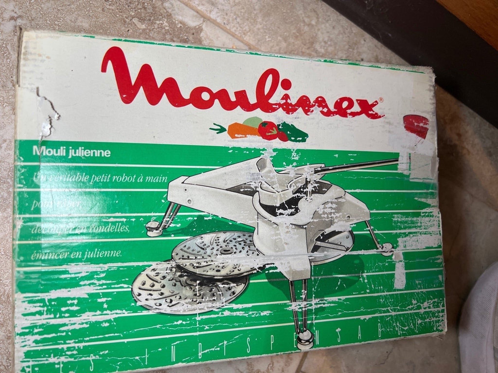 Assorted cookware and kitchen appliances - image 7 of 8