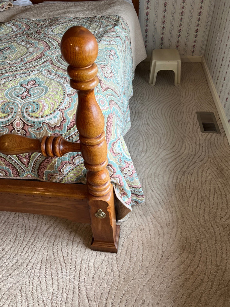 Wooden four-poster king bed frame - image 3 of 4