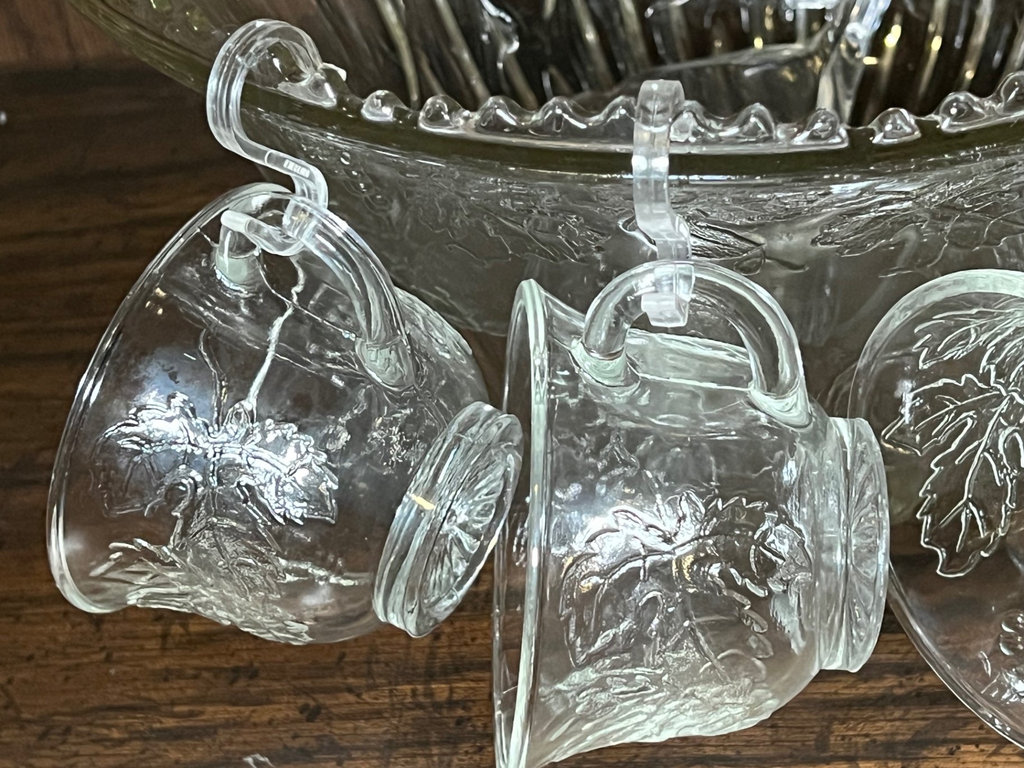 Vintage punch bowl with glasses - image 6 of 6