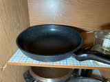 Assorted cookware and kitchen appliances - thumbnail 8 of 8