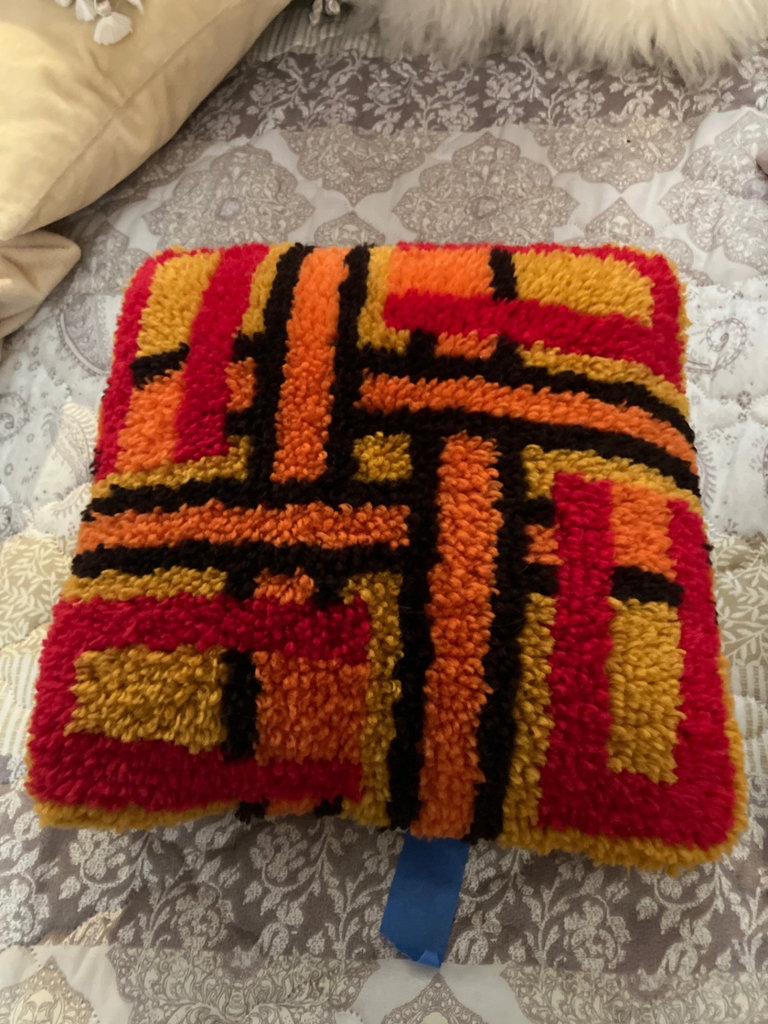 Assorted decorative cushions and plush toys - image 2 of 8