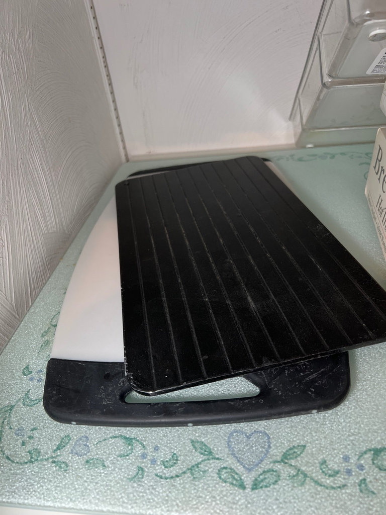 Breville hot tray, cheese set, and gadget organizer - image 2 of 6