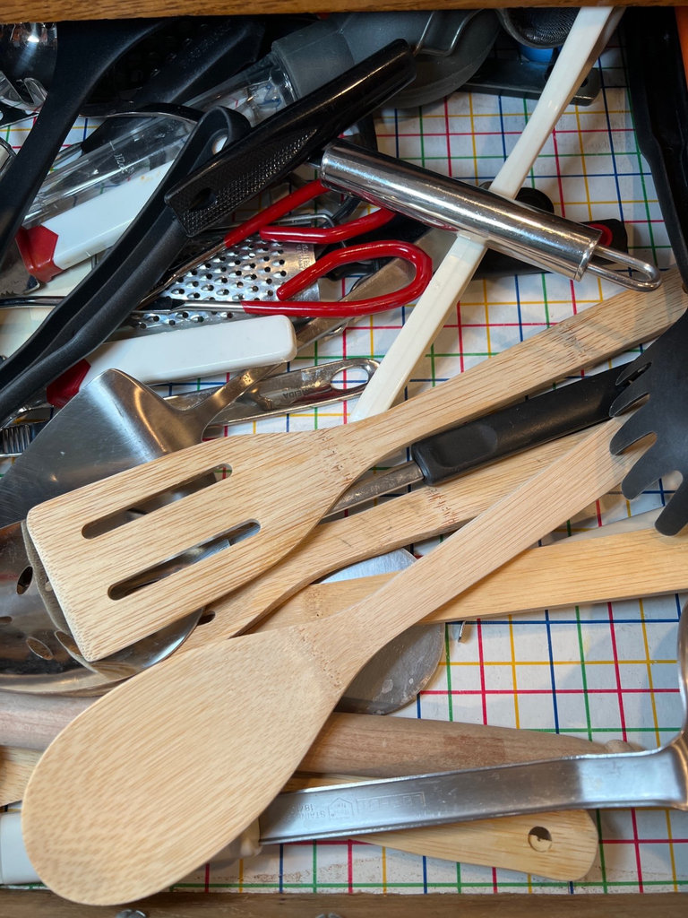 Assorted Kitchen Utensils and Gadgets - image 4 of 6