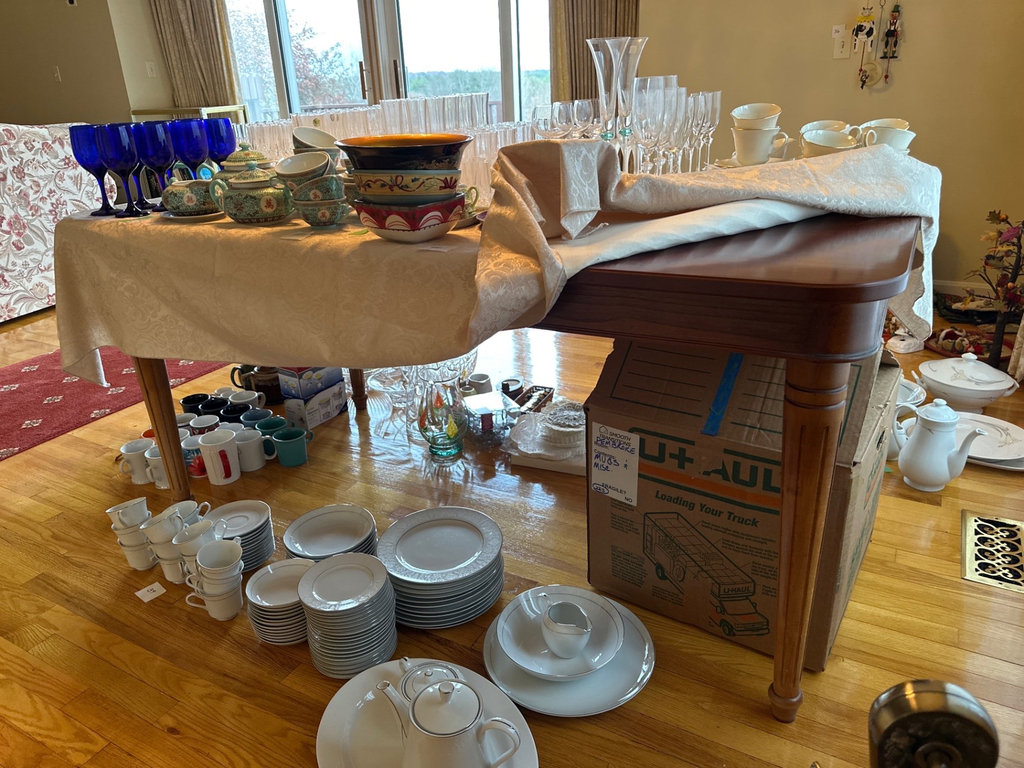 Dining table  - image 1 of 5