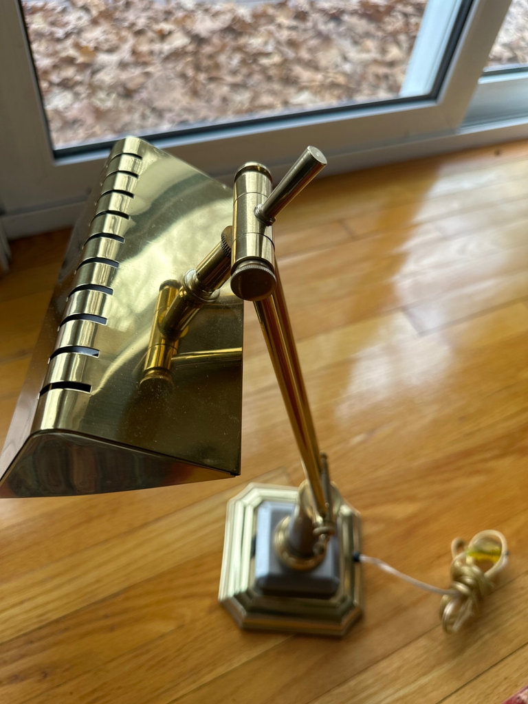 Brass lamps  - image 3 of 9