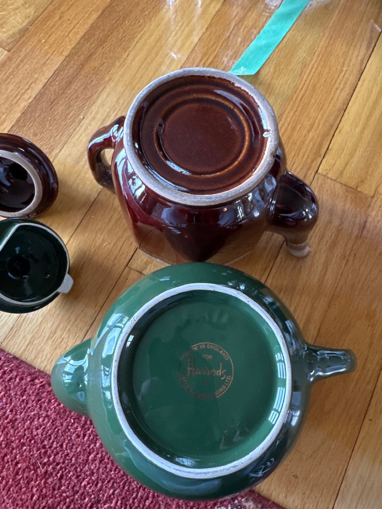 Teapots, mugs, More  - image 4 of 11