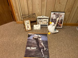 Assorted vintage and novelty home decor items - thumbnail 1 of 3