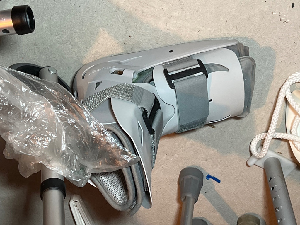 Mobility Aids and Accessories - image 6 of 9