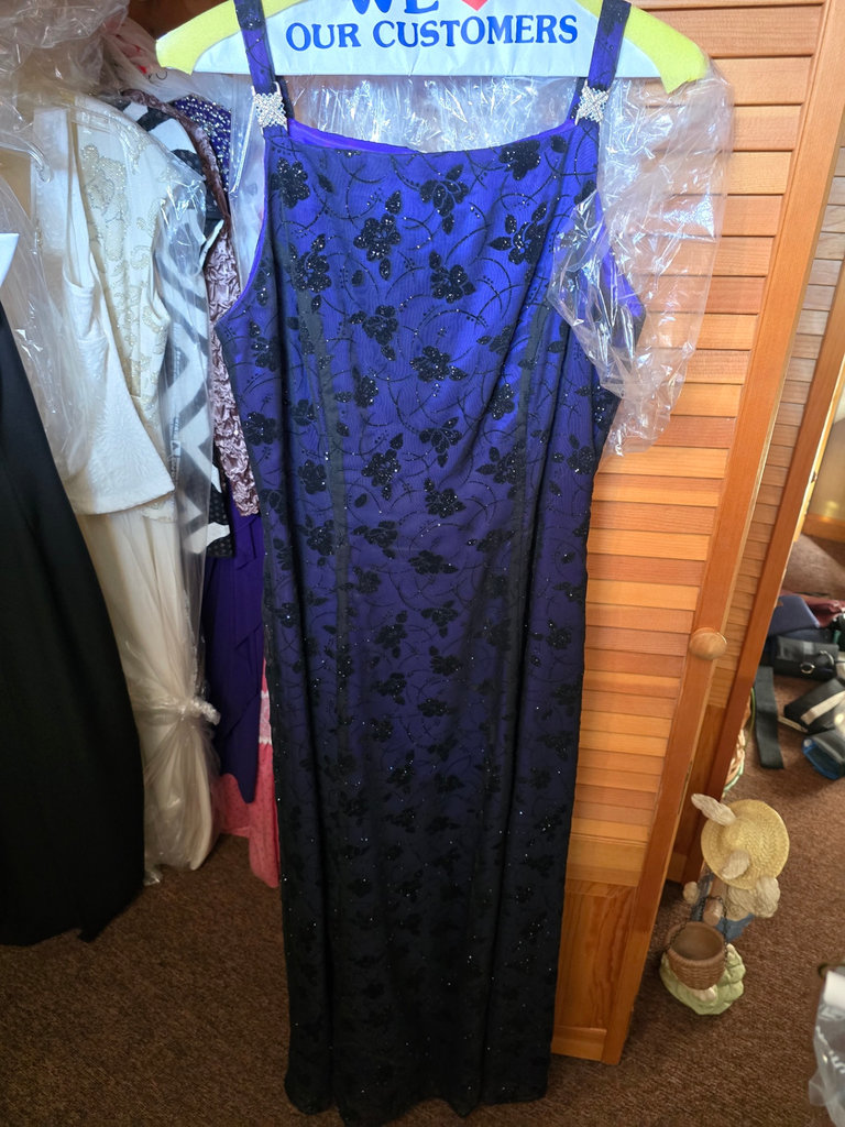 Collection of women's formal dresses and jackets - image 14 of 24