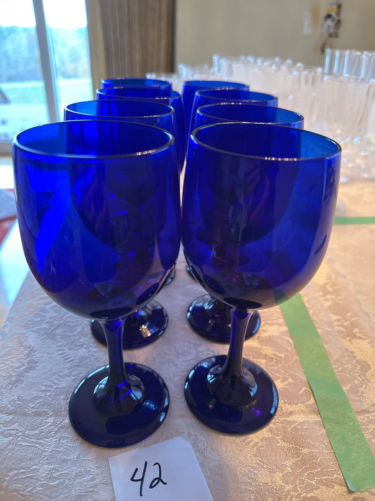 Eight cobalt blue wine glasses - image 1 of 2