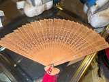 Asian-inspired decorative collection: fan, figurines, lacquerware and textiles - thumbnail 2 of 12