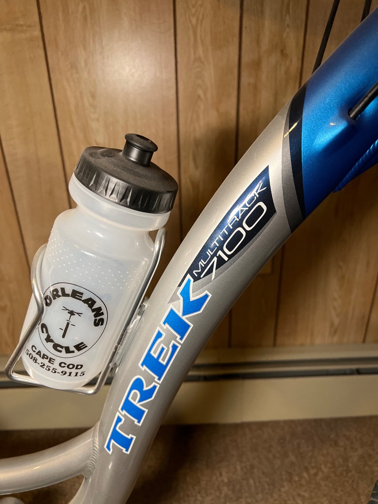 Trek 7000 Aluminum Hybrid Bicycle with Water Bottle and Portable Bike Trainer - image 2 of 7