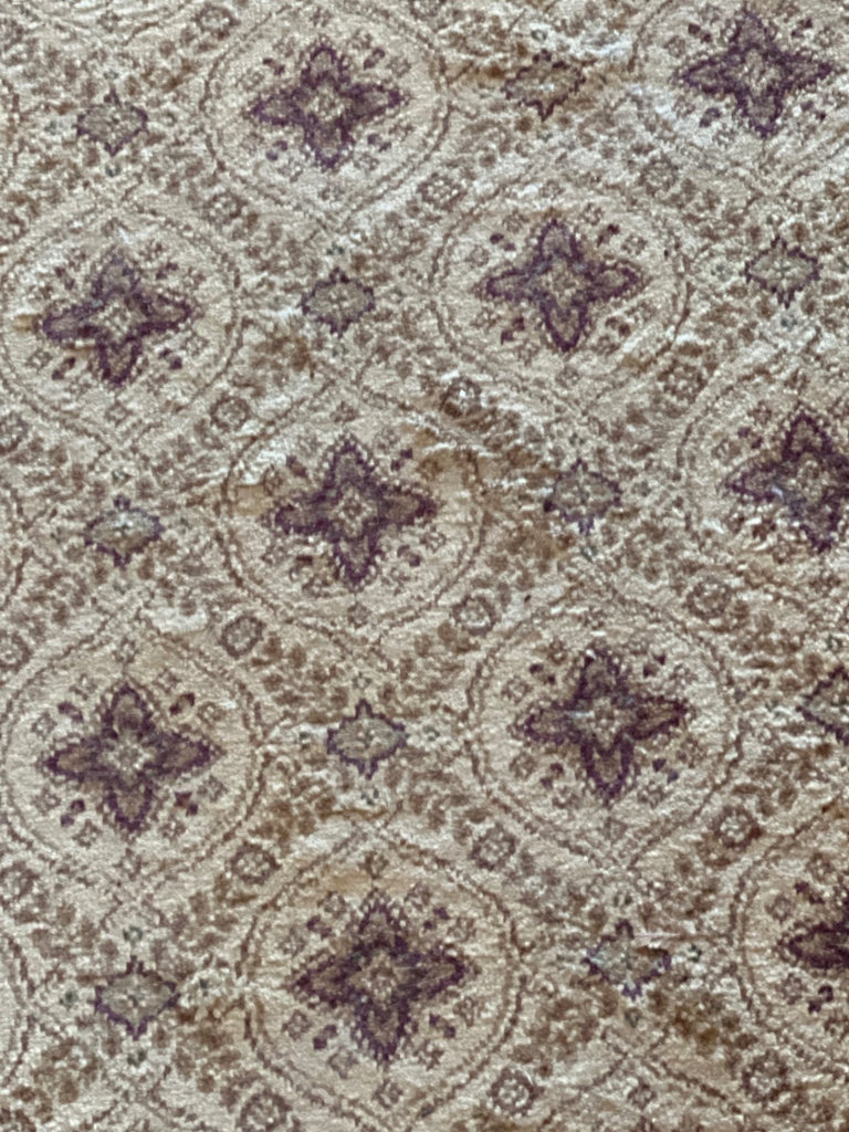 Beige patterned hallway runner rugs - image 7 of 8