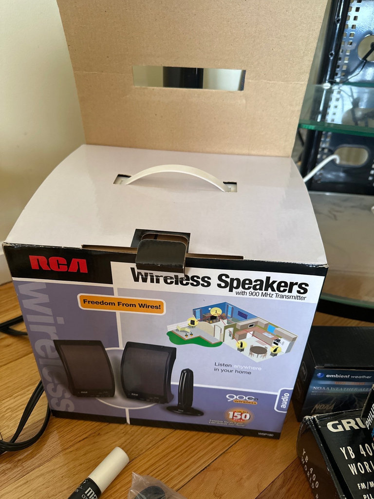 Bose headphones, Assorted audio equipment and radios - image 5 of 10