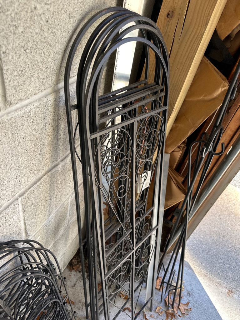 Set of wrought-iron garden trellises, More  - image 9 of 9