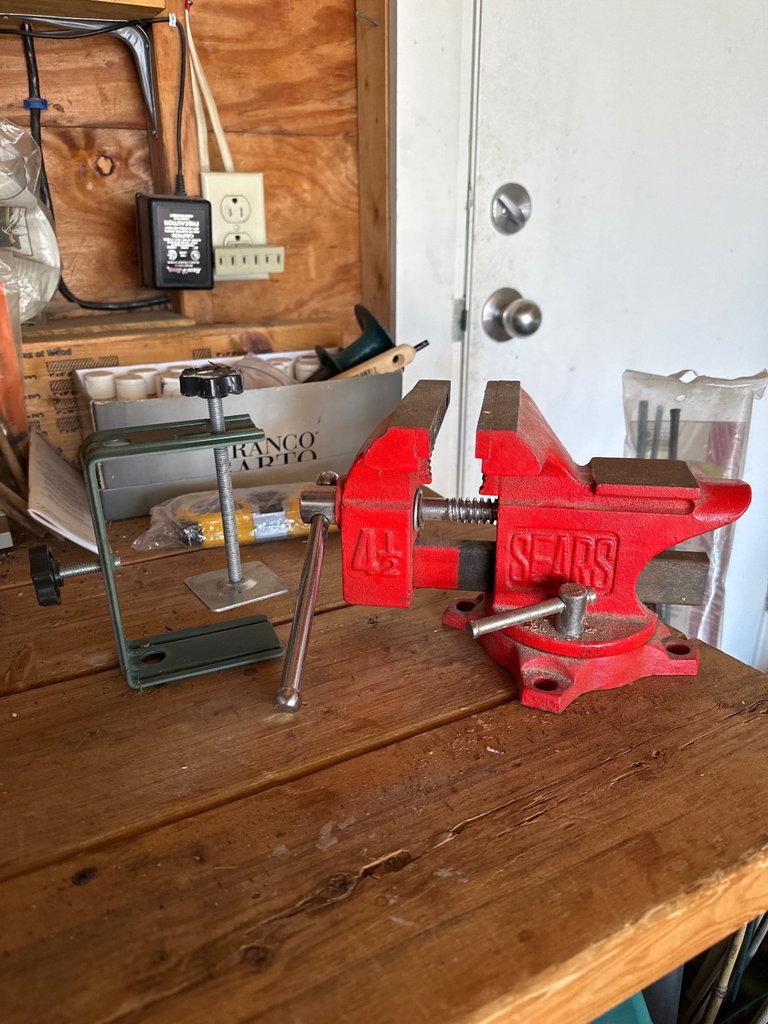 Garage/workshop tools  - image 4 of 8