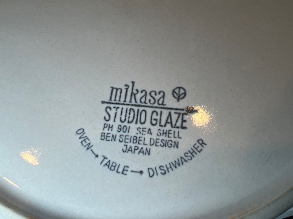 Assorted white ceramic kitchenware and cookware - image 5 of 8