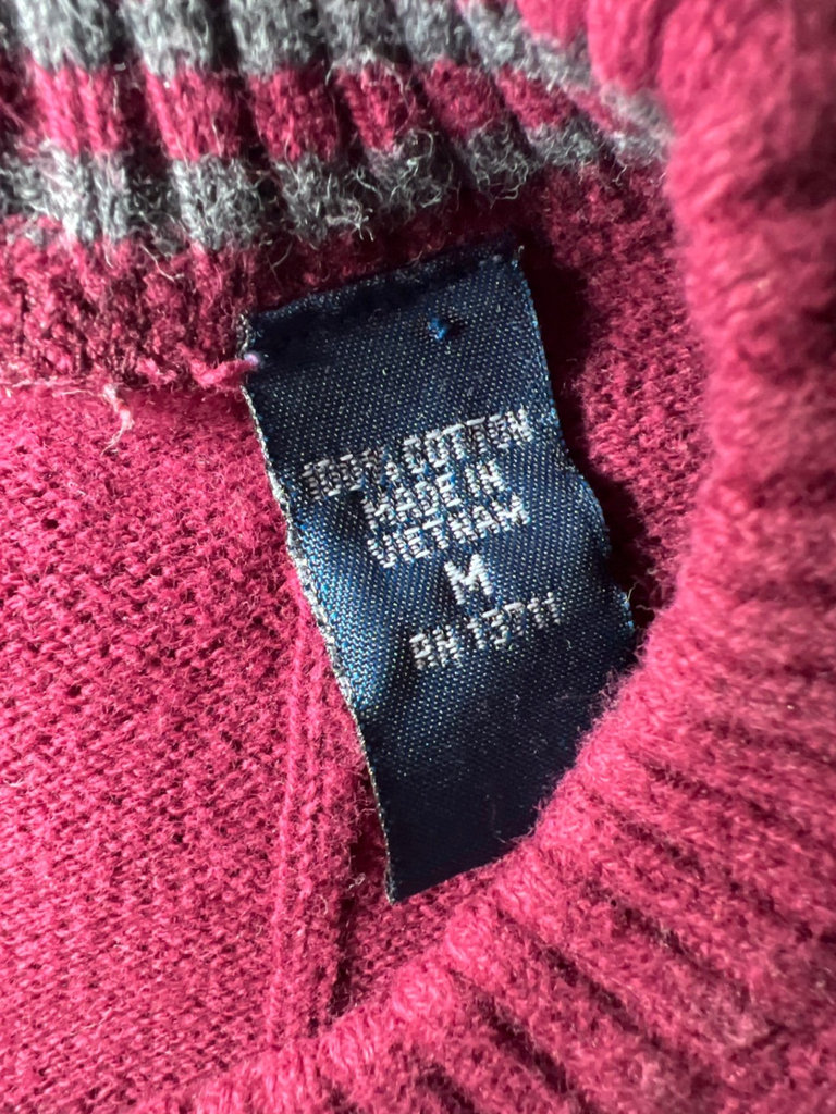 Assorted sweaters and knitwear with pants - image 3 of 8