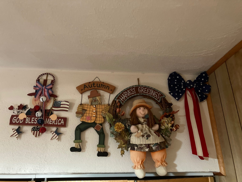 Easter and Seasonal Holiday Decor Collection - image 6 of 6