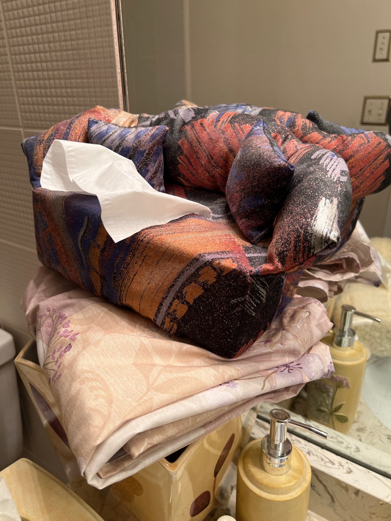 Lamb-shaped tissue box holder with bathroom accessories - image 2 of 6
