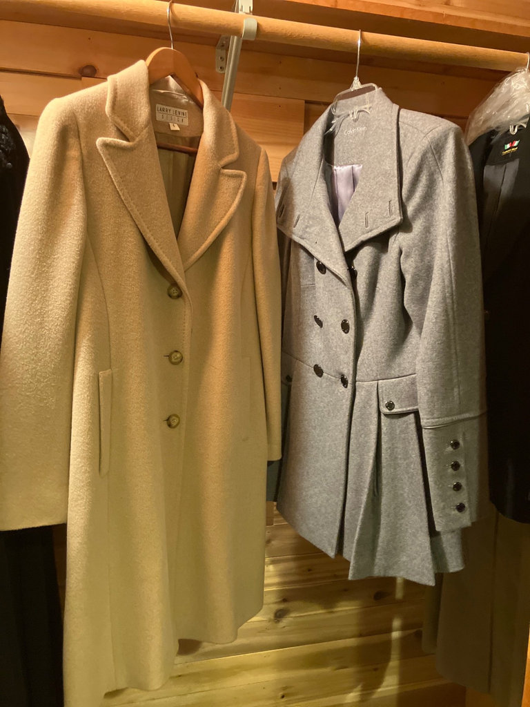 Winter coats and jackets with fur trims and quilted details - image 7 of 12
