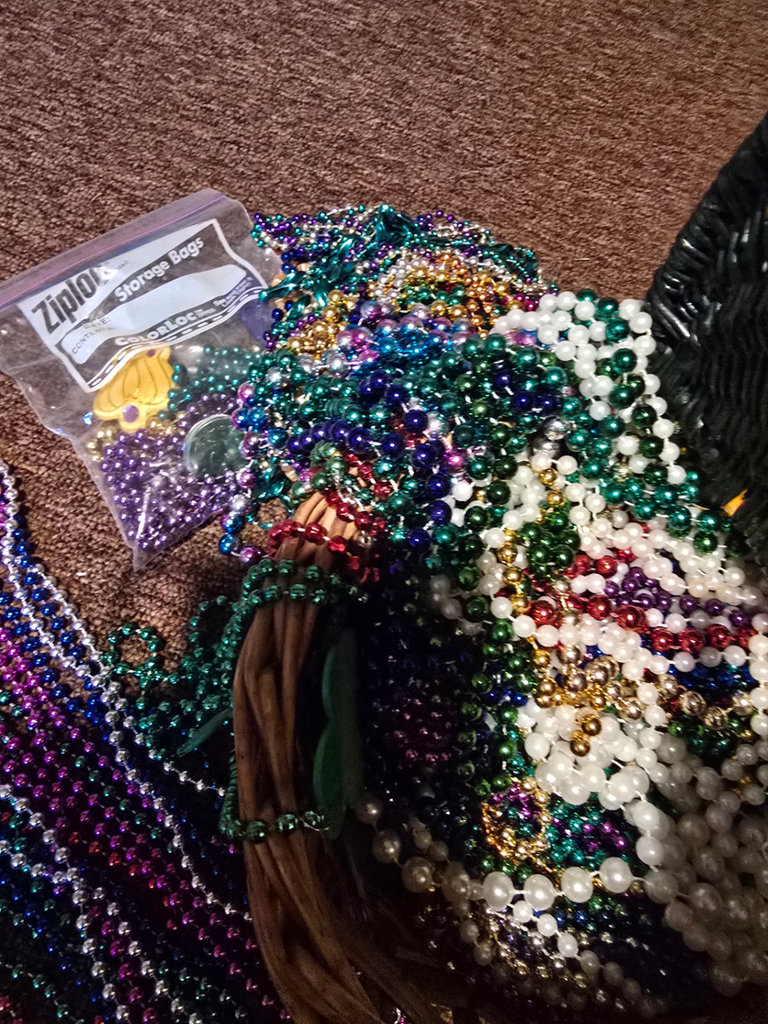 Basket with Beaded Necklaces and Shamrock Accessories - image 7 of 11